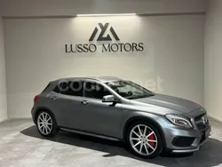 Gris / plata Usado 2015 Mercedes GLA45 AMG SUV | 24.900 €