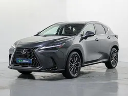 Gris / plata Usado 2022 Lexus NX450h+ Luxury Line SUV | 48.990 €