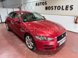 Granate Usado 2016 Jaguar XE Pure Berlina | 9995 € (Buen precio)