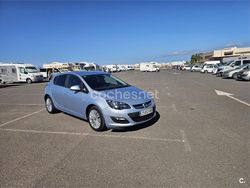 Gris / plata Usado 2014 Opel Astra Selective Berlina | 4990 € (Super precio)