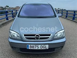 Gris / plata Usado 2005 Opel Zafira Club Monovolumen | 1900 € (Precio justo)