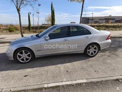 Gris / plata Usado 2005 Mercedes C220 Sport Edition Berlina | 7000 € (Un poco caro)