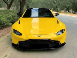 Amarillo Nuevo 2024 Aston Martin Vantage Coupe | 197.000 € (Precio justo)