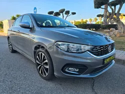 Beige Usado 2016 Fiat Tipo Lounge Berlina | 8900 € (Precio justo)