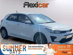 Blanco Usado 2022 Kia Rio Berlina | 12.490 € (Precio justo)