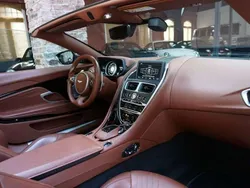 Gris Usado 2020 Aston Martin DB11 Descapotable | 168.900 €