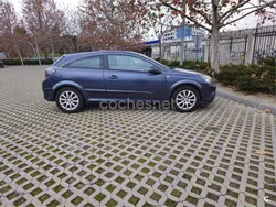 Gris / plata Usado 2007 Opel Astra GTC Enjoy Berlina | 2500 € (Precio justo)