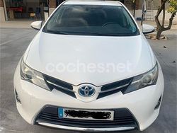 Blanco Usado 2014 Toyota Auris Hybrid Active Berlina | 13.500 € (Precio justo)