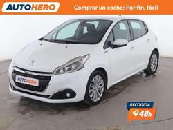Blanco Usado 2018 Peugeot 208 Signature Sky Utilitario | 8199 € (Precio justo)