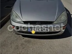Gris / plata Usado 2000 Ford Focus Ghia Familiar | 300 € (Super precio)