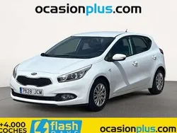 Blanco Usado 2015 Kia Ceed Utilitario | 8900 € (Precio justo)