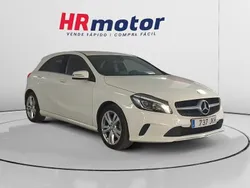 Blanco Usado 2015 Mercedes A180 Urban Berlina | 14.890 € (Precio justo)