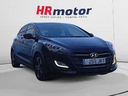 Negro Usado 2015 Hyundai i30 Berlina | 10.490 € (Precio justo)
