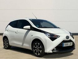 Blanco Usado 2021 Toyota Aygo Sport Utilitario | 12.200 € (Un poco caro)