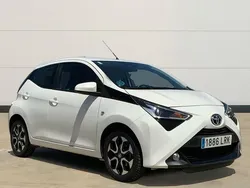 Blanco Usado 2021 Toyota Aygo Sport Utilitario | 12.700 € (Un poco caro)