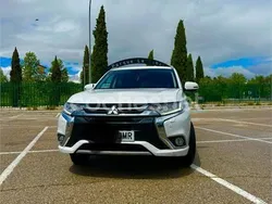Blanco Usado 2016 Mitsubishi Outlander P-HEV SUV | 12.500 €
