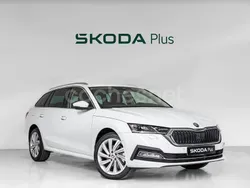 Blanco Nuevo 2024 Skoda Octavia Style Familiar | 33.900 € (Precio justo)