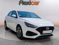 Blanco Usado 2024 Hyundai i30 Berlina | 18.490 € (Un poco caro)