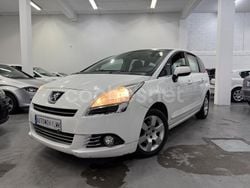 Blanco Usado 2012 Peugeot 5008 Active Monovolumen | 4490 € (Precio justo)