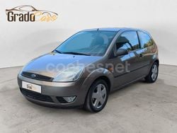 Beige Usado 2003 Ford Fiesta Ambiente Utilitario | 3990 €