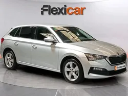 Gris Usado 2021 Skoda Scala Ambition Utilitario | 13.990 € (Precio justo)