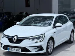 Blanco Usado 2023 Renault Mégane IV Equilibre Berlina | 13.000 € (Super precio)