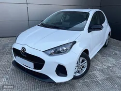 Blanco Usado 2024 Mazda 2 Center-Line Berlina | 22.500 € (Caro)