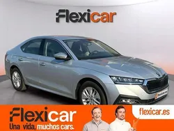 Gris / plata Usado 2024 Skoda Octavia Berlina | 23.990 € (Super precio)