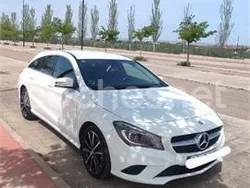 Blanco Usado 2015 Mercedes CLA200 Shooting Brake Familiar | 20.500 € (Un poco caro)
