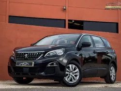 Negro Usado 2020 Peugeot 5008 Active Monovolumen | 18.900 € (Un poco caro)