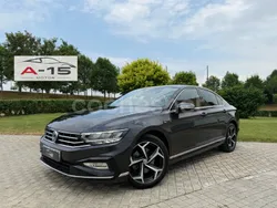 Gris / plata Usado 2020 VW Passat R-line Berlina | 22.900 € (Caro)