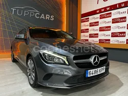 Gris / plata Usado 2018 Mercedes CLA200 Shooting Brake Familiar | 17.900 € (Precio justo)