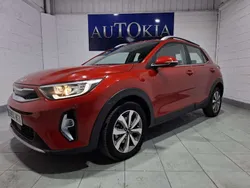 Rojo Usado 2022 Kia Stonic SUV | 18.800 € (Caro)