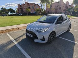 Gris / plata Usado 2023 Toyota Yaris Hybrid Sport Berlina | 21.900 € (Precio justo)