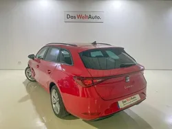 Rojo Usado 2023 Seat Leon ST Style Familiar | 21.990 € (Un poco caro)