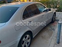 Gris / plata Usado 2003 Mercedes E270 Elegance Berlina | 2500 € (Buen precio)