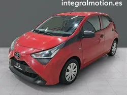 Usado 2022 Toyota Aygo X-play Utilitario | 12.500 € (Precio justo)