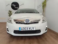 Blanco Usado 2012 Toyota Auris Hybrid Active Berlina | 7999 € (Precio justo)