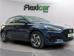 Azul Usado 2024 Hyundai i30 Berlina | 18.790 € (Un poco caro)