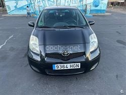 Negro Usado 2011 Toyota Yaris Live Berlina | 4700 € (Precio justo)