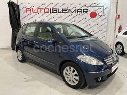 Azul Usado 2004 Mercedes A180 Classic Monovolumen | 4900 €