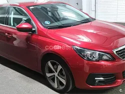 Rojo Usado 2019 Peugeot 308 Allure Familiar | 11.000 € (Precio justo)