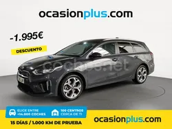 Gris / plata Usado 2022 Kia Ceed Familiar | 21.950 € (Caro)
