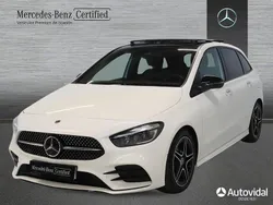 Blanco Usado 2023 Mercedes B180 Monovolumen | 35.500 € (Caro)