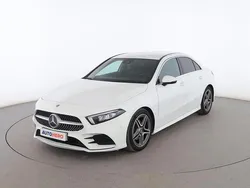 Blanco Usado 2019 Mercedes A180 AMG line Berlina | 21.899 € (Precio justo)