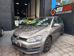 Gris / plata Usado 2017 VW Golf VII Business Berlina | 9990 € (Buen precio)