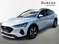Plateado Usado 2023 Ford Focus Active Berlina | 21.300 € (Precio justo)