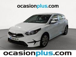 Blanco Usado 2023 Kia Ceed | 14.836 € (Buen precio)
