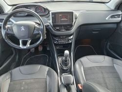 Negro Usado 2015 Peugeot 2008 Allure SUV | 9900 € (Precio justo)