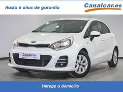 Blanco Usado 2016 Kia Rio Berlina | 9925 € (Caro)